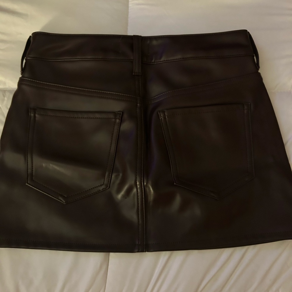 never worn! - Picture 2 of 2